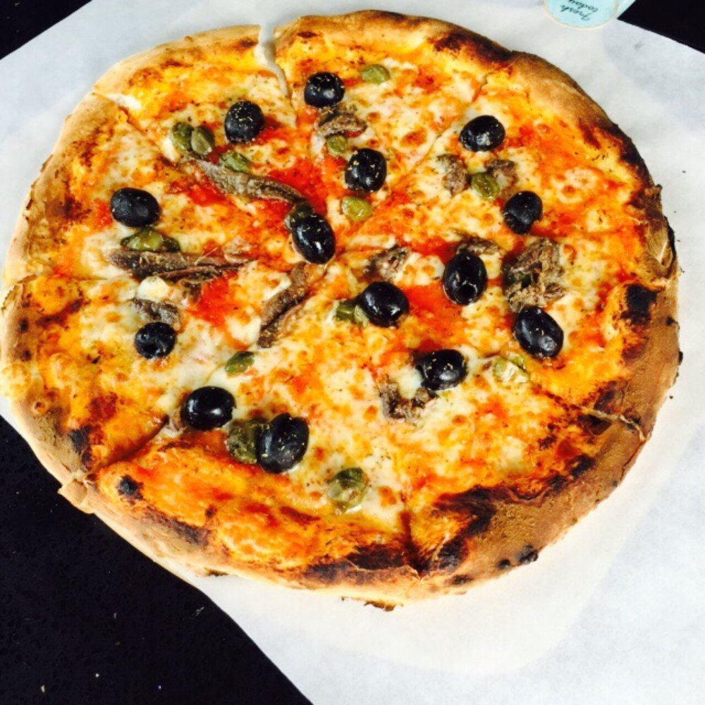 Pizza1889 - Tomato, Mozzarella, Garlic, Oregano, Capers, Olives and Anchovies £8.50 - Street Vendors Near Me - Orpington, XGL Pizza1889 - Tomato, Mozzarella, Garlic, Oregano, Capers, Olives and Anchovies £8.50 - Street Vendors Near Me - Orpington, XGL