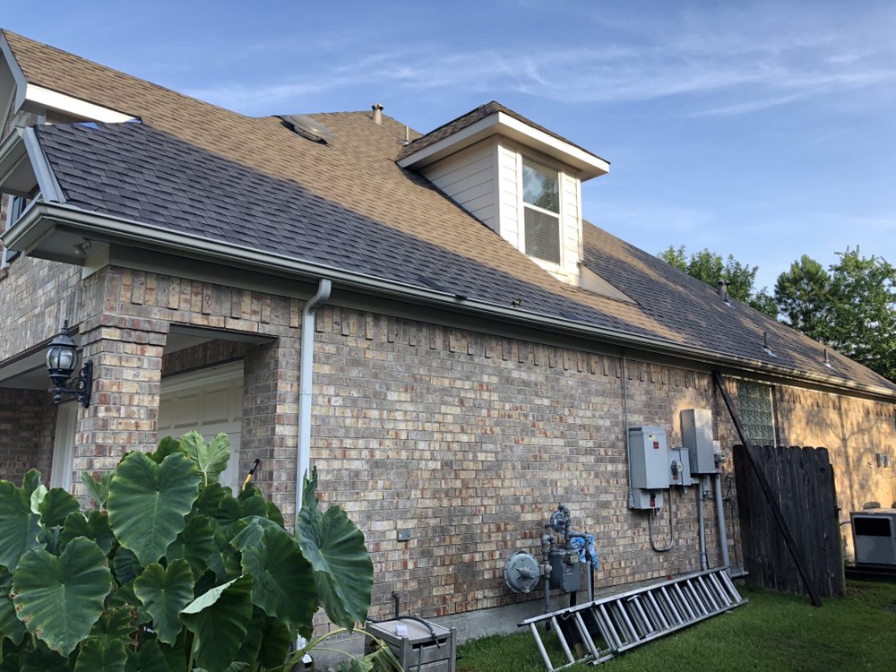 Slide of A&M Roofing