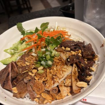 Love Phò N' Mor - #69 Bun Heo, Ga, Bo Nuong - Vietnamese Near Me - Camarillo, California Love Phò N' Mor - #69 Bun Heo, Ga, Bo Nuong - Vietnamese Near Me - Camarillo, California