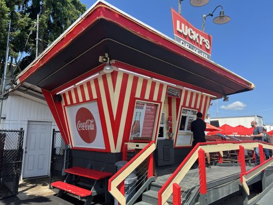 Lucky's Drive-In Tacoma by null