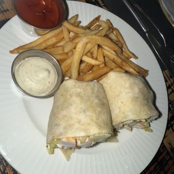 Mad Chef Kitchen And Bar - Blackened Chicken Caesar Wrap - New American Near Me - Ellicott City, Maryland