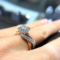 First People's Jewelers - Rose gold and white gold mix!