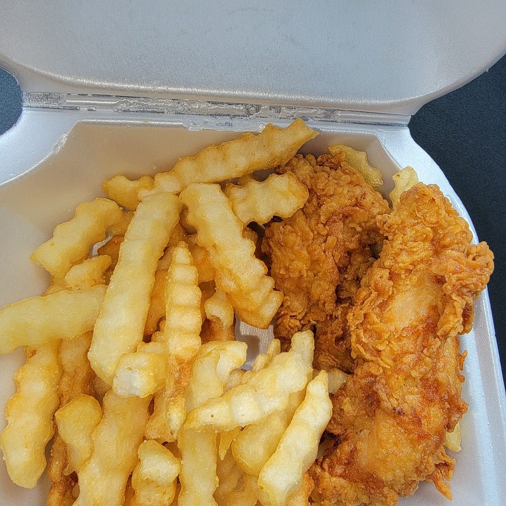 Raising Cane's Chicken Fingers - Kids meal - Fast Food Near Me - Houston, Texas Raising Cane's Chicken Fingers - Kids meal - Fast Food Near Me - Houston, Texas