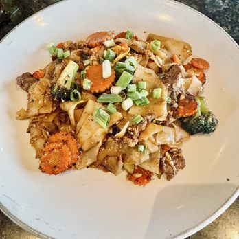 Pipo Ramen & Rice - Beef Pad See Ew - Thai Near Me - Sacramento, California