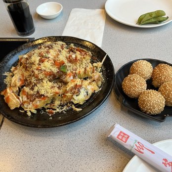 Asie Dumpling House - Volcano sushi and sesame balls - Dim Sum Near Me - Santa Barbara, California Asie Dumpling House - Volcano sushi and sesame balls - Dim Sum Near Me - Santa Barbara, California