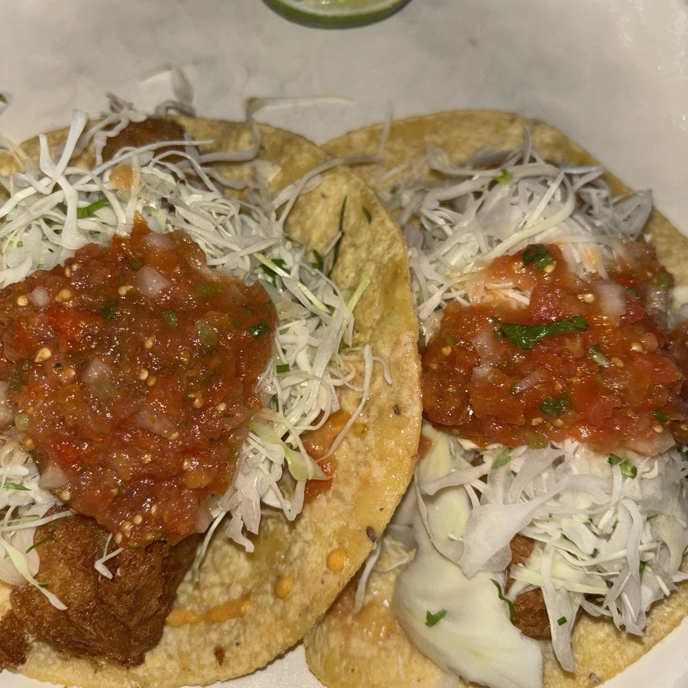 Este - Fish Tacos - Seafood Near Me - Austin, Texas Este - Fish Tacos - Seafood Near Me - Austin, Texas