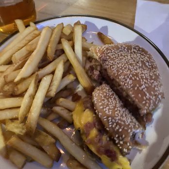 Brownstone - Bacon cheese burger - Bars Near Me - Boston, Massachusetts