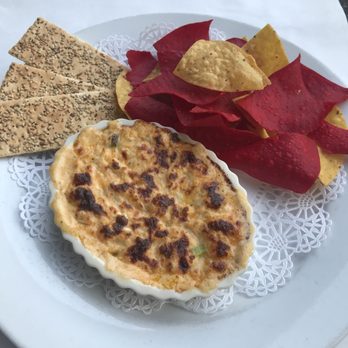 Manayunk Brewery - Crab Dip - with chips and crackers - New American Near Me - Philadelphia, Pennsylvania Manayunk Brewery - Crab Dip - with chips and crackers - New American Near Me - Philadelphia, Pennsylvania