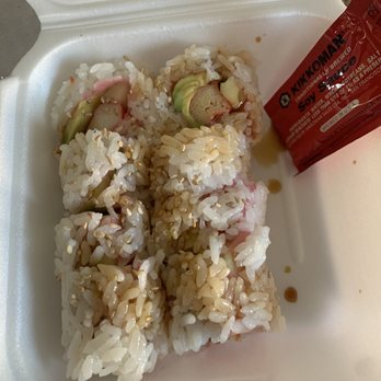 Ami Sushi - Cali roll.. - Sushi Bars Near Me - El Cajon, California