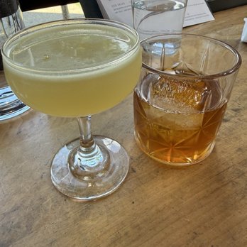 La Crosse Distilling Co. - Coupe de cuke and old fashioneds - Distilleries Near Me - La Crosse, Wisconsin La Crosse Distilling Co. - Coupe de cuke and old fashioneds - Distilleries Near Me - La Crosse, Wisconsin