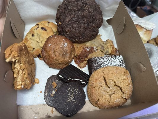 Batch Baking Company by null