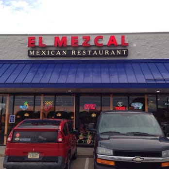 El Mezcal Mexican Restaurant - Mexican Near Me - Norfolk, Nebraska