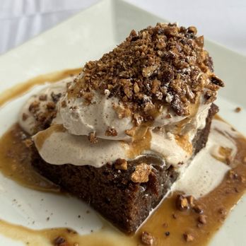 Juniper - Warm date cake - Bars Near Me - Wellesley, Massachusetts Juniper - Warm date cake - Bars Near Me - Wellesley, Massachusetts