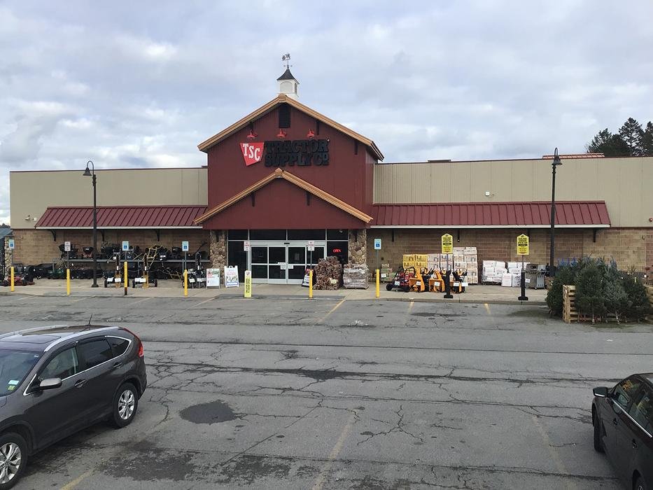 TRACTOR SUPPLY Updated March 2024 345 W Main St, Honeoye Falls, New