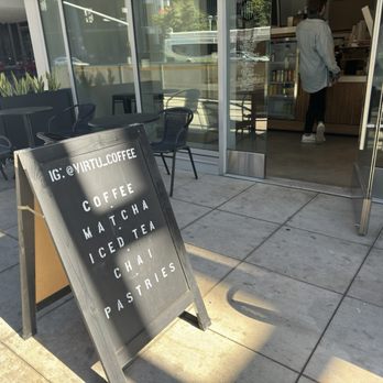 Virtu Coffee - Outside seating - Coffee & Tea Near Me - Los Angeles, California Virtu Coffee - Outside seating - Coffee & Tea Near Me - Los Angeles, California