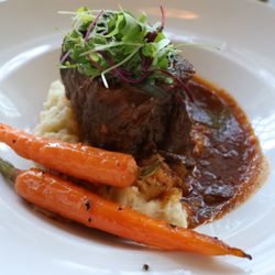 Lago - Entree: Short Rib with Parmesan Mashed Potatoes and Carrots
