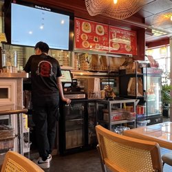 Wu' s Shanghai Dumpling - Inside