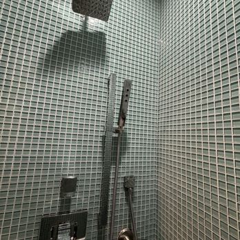 The Mark Spencer Hotel - Shower - Hotels Near Me - Portland, Oregon The Mark Spencer Hotel - Shower - Hotels Near Me - Portland, Oregon