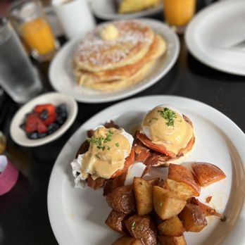 Solano Junction - Saturday brunch! Wildcat Benedict and Buttermilk Pancakes 3 Stack - Breakfast & Brunch Near Me - Albany, California Solano Junction - Saturday brunch! Wildcat Benedict and Buttermilk Pancakes 3 Stack - Breakfast & Brunch Near Me - Albany, California