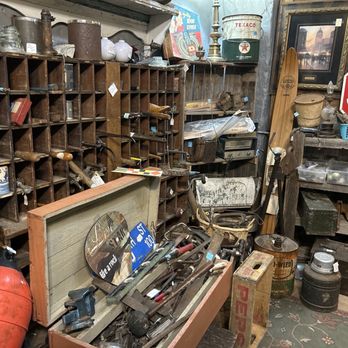 Bella's Cottage - Tools - Antiques Near Me - Smithville, Texas