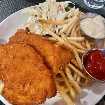 Steelhead Bar & Grille - Halibut fish and chips - New American Near Me - Spokane, Washington