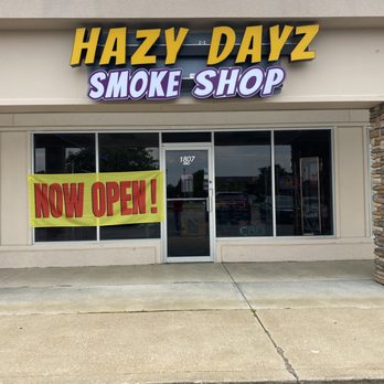 elf bar vape uk Hazy Dayz CBD - Hemp, 3133 S 92nd St, Milwaukee, WI 53227, US