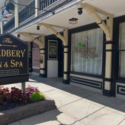 The Medbery Day Spa - Our beautiful front walkway in the beginning of summer!