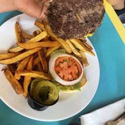 Bombay Bicycle Club - Cheeseburger