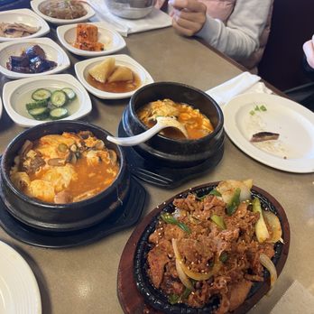 Hansang Tofu - 41. Dwae-Ji-Bulgogi and Tofu Soup Combo - Korean Near Me - Milpitas, California Hansang Tofu - 41. Dwae-Ji-Bulgogi and Tofu Soup Combo - Korean Near Me - Milpitas, California