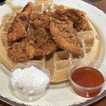 Le Peep - Chicken  and waffles - American Near Me - Indian Land, South Carolina