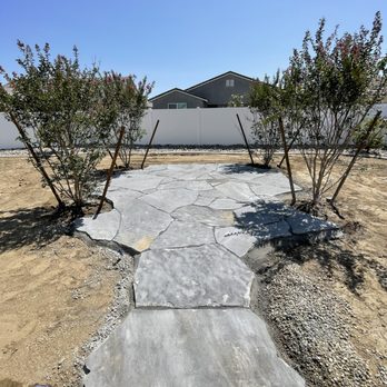Pimentel Landscaping - Natural flagstone patio - Landscaping Near Me Pimentel Landscaping - Natural flagstone patio - Landscaping Near Me