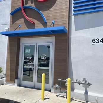 IHOP - Scarfing down a seven dollar special! - Breakfast & Brunch Near Me - North Hollywood, California IHOP - Scarfing down a seven dollar special! - Breakfast & Brunch Near Me - North Hollywood, California