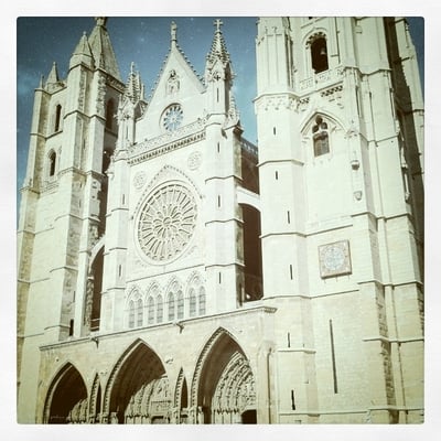 León Cathedral by null