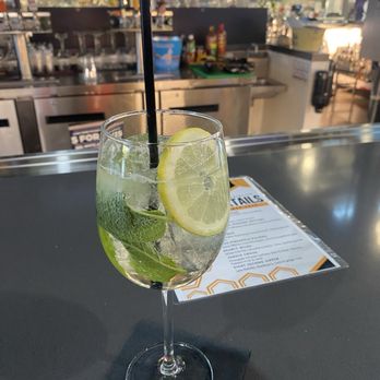 Honey Bar - Hugo Spritz - Sports Bars Near Me - Reno, Nevada