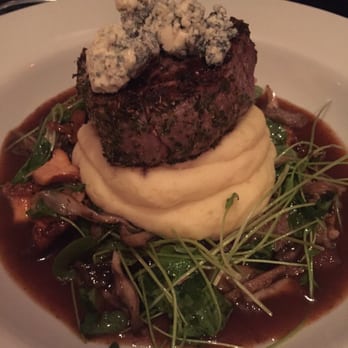 David's Bistro - Fillet Mignon entrée - French Near Me - London, Ontario