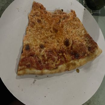 Earl's Hideaway Lounge - forgot to take pics before i ate the pizza - Lounges Near Me - Sebastian, Florida