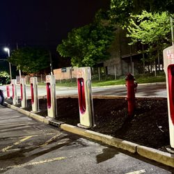 Wawa - Tesla charging