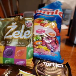 Hamilton Euromarket - Zele, Damla, and Tortica