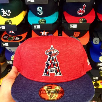 Lids Locker Room - Hats Near Me - Irvine, California