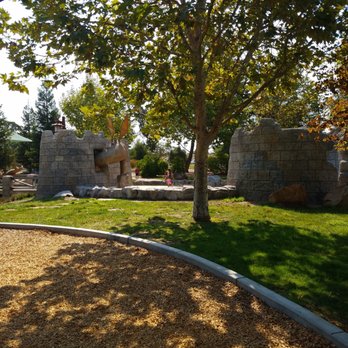 Sherwood Dog Park - Dog Parks Near Me - Paso Robles, California Sherwood Dog Park - Dog Parks Near Me - Paso Robles, California