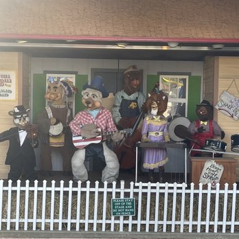 Dutch Wonderland - Amusement Parks Near Me - Lancaster, Pennsylvania