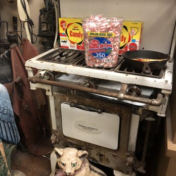 Winton's Candies - Candy Stores Near Me - Port Aransas, Texas