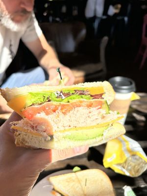 Crema & Vine by null