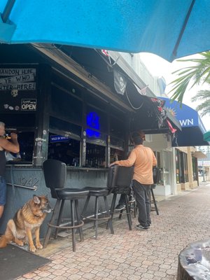 Octopus Garden Bar by null