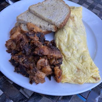 Julians - Brunch Omelette (Sausage, sinach and cheese) with House Made hash) - New American Near Me - Providence, Rhode Island