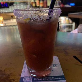 Lone Oak Lounge - Cubinita. Yes please.. Thank you Julie - Hotels Near Me - Bakersfield, California