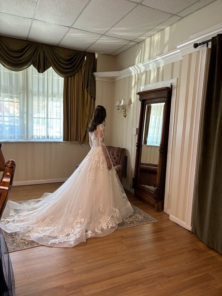 Unveiled Bridal Collection Logo