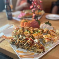 Osaka - Bedford,Manchester and BMW roll with Tuna,Escolar,and Sslmon sashimi