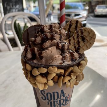 Soda Jerk - Peanut Gallery milkshake - Ice Cream & Frozen Yogurt Near Me - Phoenix, Arizona