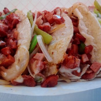 Rock N' Taco - stuggling Artist - Food Trucks Near Me - Hobbs, New Mexico